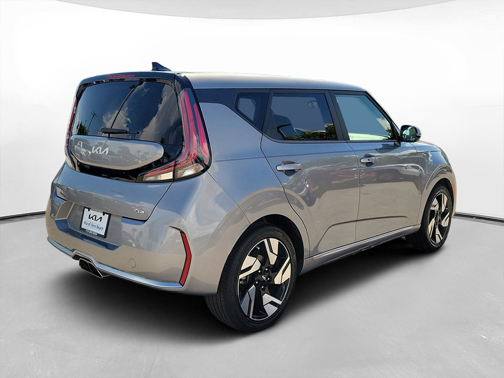 Certified 2023 Kia Soul GT-Line FWD image 4