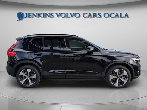 New 2025 Volvo XC40 B5 Plus w/ Protection Package Premier AWD/4WD image 2