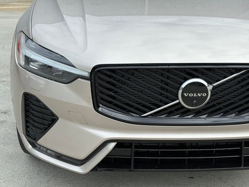 Used 2026 Volvo XC60 B5 Plus w/ Protection Package Premier image 22