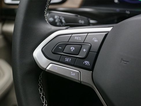 New 2026 Volkswagen Atlas SE image 21