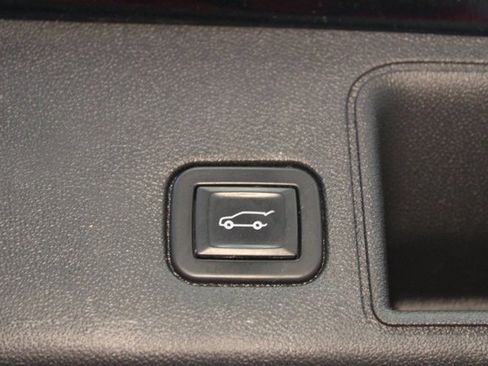 Used 2021 GMC Terrain SLE image 15