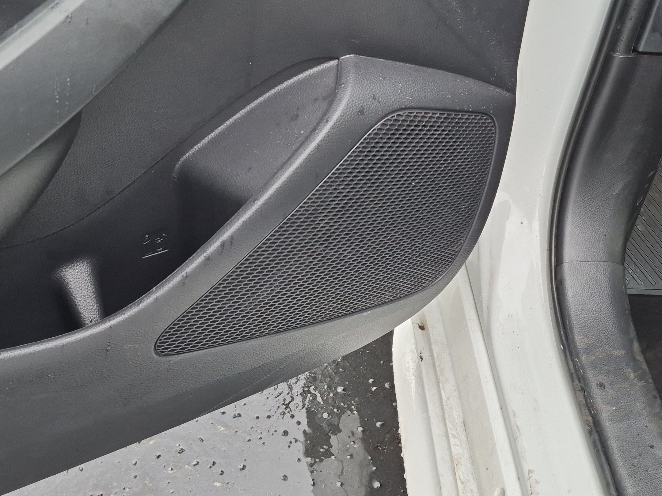 Used 2025 Toyota Corolla LE FWD image 16