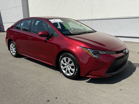 Certified 2025 Toyota Corolla LE FWD image 2