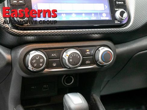 Used 2023 Nissan Kicks SV FWD image 20