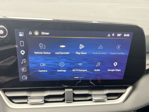 Used 2026 Chevrolet Equinox LT w/ Safety and Technology Package FWD image 18