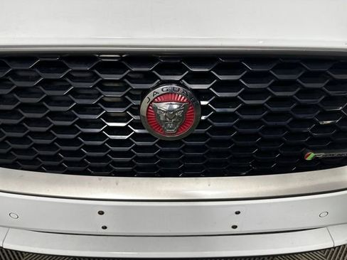 Used 2020 Jaguar E-PACE R-Dynamic S image 9