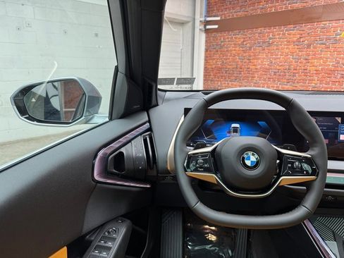 Used 2025 BMW X3 xDrive30i w/ Premium Package image 13