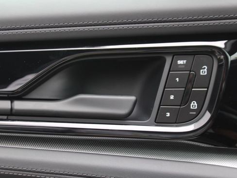 Certified 2025 Porsche Panamera 4 AWD/4WD image 15