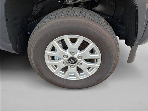 New 2025 Toyota Tacoma SR5 image 5
