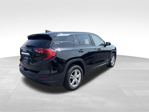 Used 2019 GMC Terrain SLE w/ LPO, Floor Liner Package FWD image 6