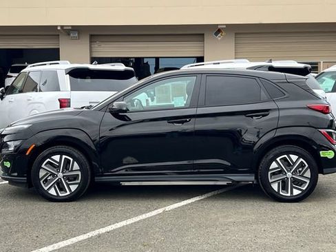 Used 2023 Hyundai Kona SE FWD image 9
