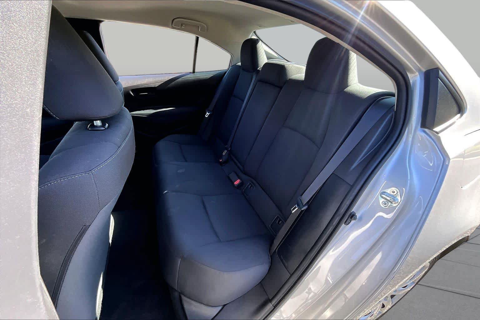 Used 2025 Toyota Corolla LE FWD image 19