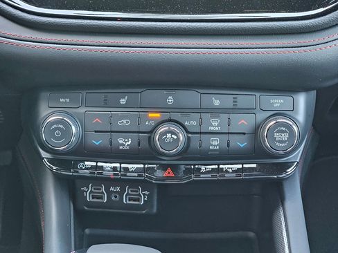 New 2026 Dodge Durango GT RWD image 11