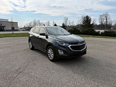 Used 2018 Chevrolet Equinox LT image 1
