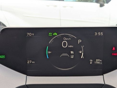 Used 2026 Toyota Prius Plug-In Hybrid image 11