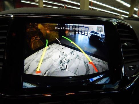 Used 2021 Jeep Grand Cherokee SRT w/ Trailer Tow Group IV image 31