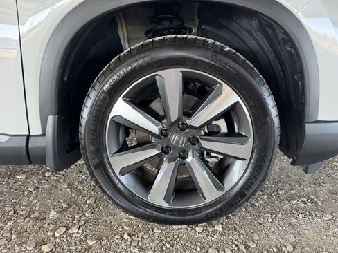 Used 2025 Honda Pilot Touring image 47