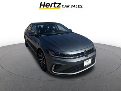 Used 2025 Volkswagen Jetta SE