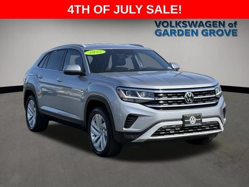 Certified 2022 Volkswagen Atlas Cross Sport SE AWD/4WD image 2