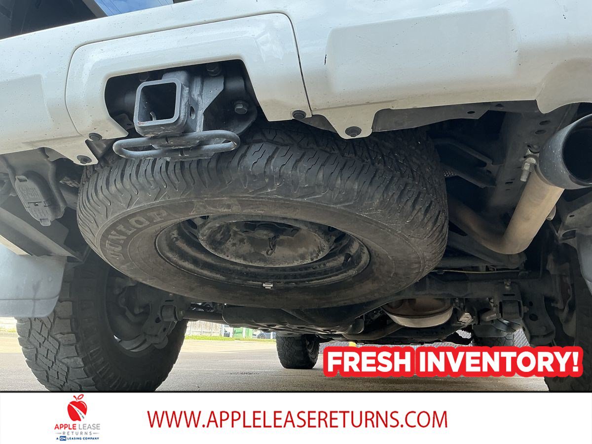Used 2020 Toyota 4Runner SR5 Premium w/ Moonroof Package AWD/4WD image 9
