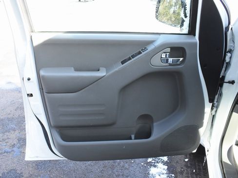 Used 2016 Nissan Frontier SV w/ SV Value Truck Package image 15