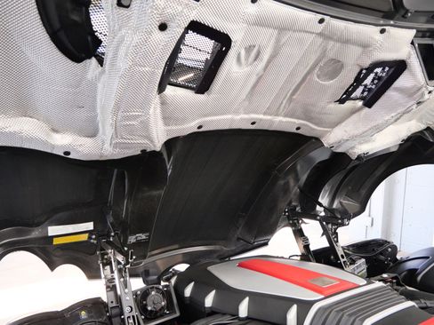 Used 2009 Mercedes-Benz SLR image 42