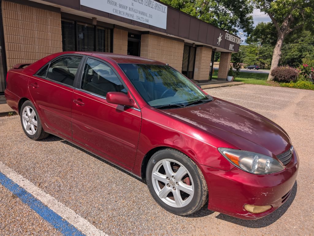 Used 2003 Toyota Camry SE FWD image 2