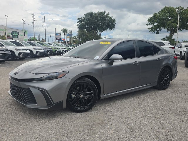 Used 2025 Toyota Camry SE w/ Convenience Package FWD image 27