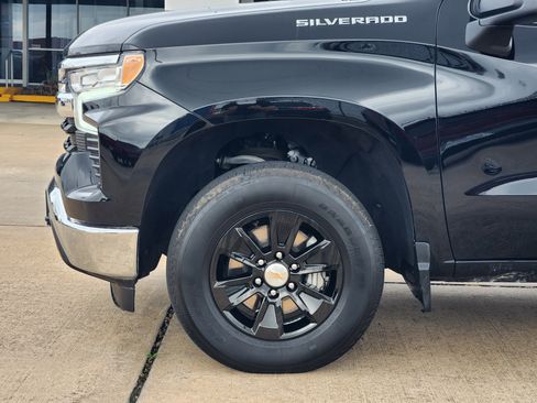 Certified 2025 Chevrolet Silverado 1500 LT AWD/4WD image 9