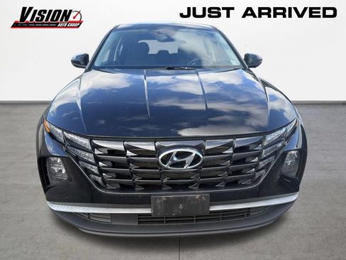 Used 2024 Hyundai Tucson SE AWD/4WD image 2