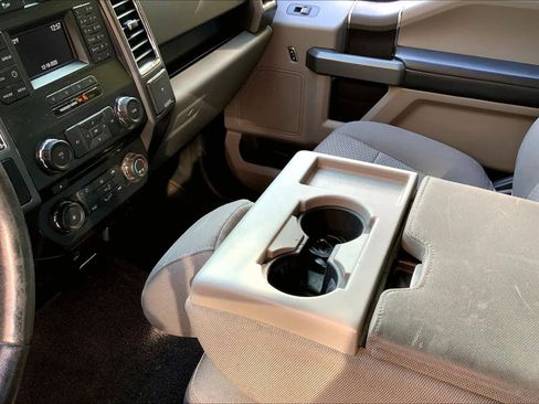 Used 2017 Ford F150 XLT image 15