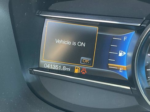Used 2019 Ford Explorer XLT w/ Equipment Group 201A FWD image 27