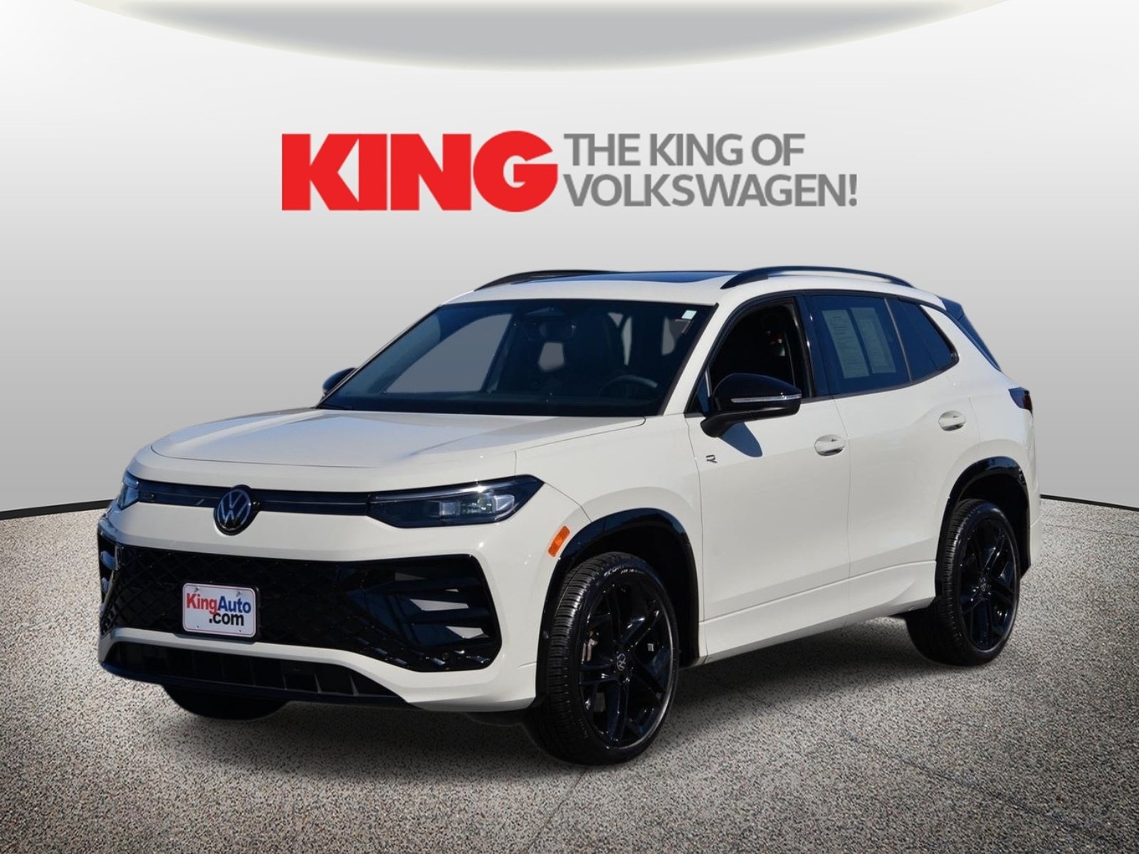 Certified 2025 Volkswagen Tiguan SE R-Line AWD/4WD image 7