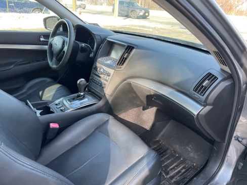 Used 2015 INFINITI Q40 AWD w/ Navigation Package image 10