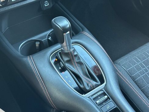 Used 2025 Honda HR-V Sport image 22