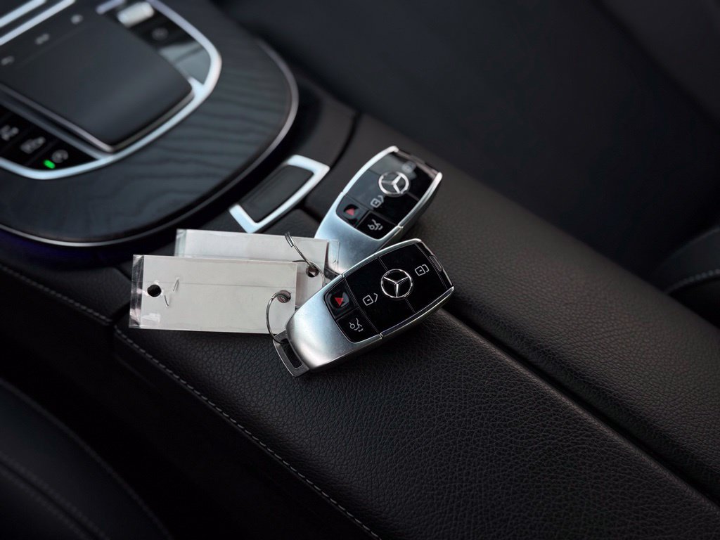 Used 2023 Mercedes-Benz E 450 4MATIC Sedan image 7