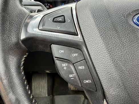 Certified 2019 Ford Fusion SE w/ Equipment Group 151A FWD image 19