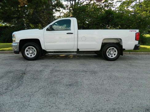 Used 2016 Chevrolet Silverado 1500 W/T w/ WT Convenience Package AWD/4WD image 4