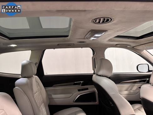 Used 2022 Kia Telluride SX w/ SX Prestige Package image 25