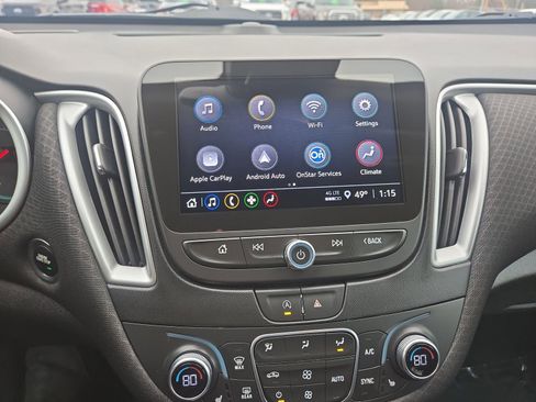 Used 2024 Chevrolet Malibu LT image 17