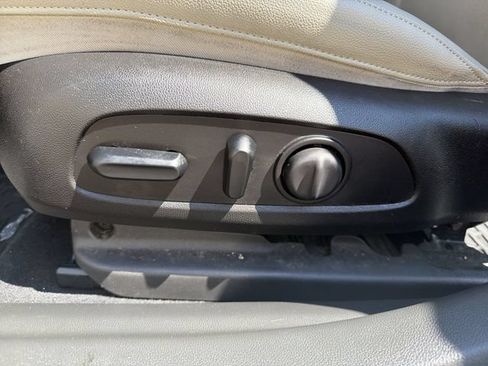 Used 2019 Buick Regal Essence w/ Sights and Sounds Package AWD/4WD image 14
