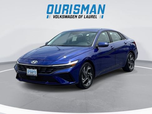 Used 2024 Hyundai Elantra Limited FWD image 1