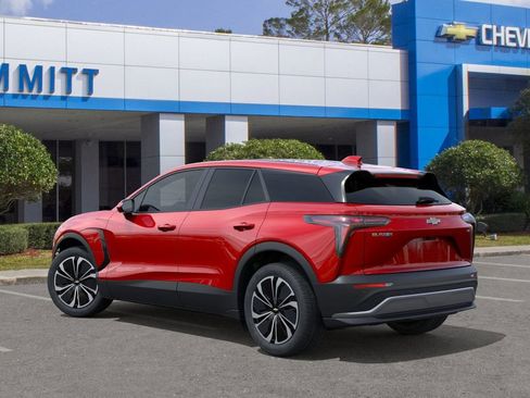 New 2026 Chevrolet Blazer EV LT image 3