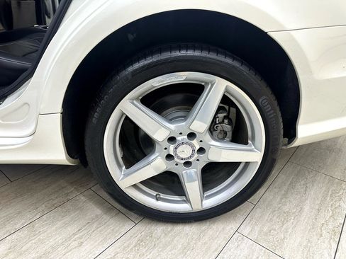 Used 2014 Mercedes-Benz CLS 550 4MATIC w/ Premium 1 Package image 34