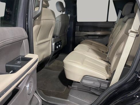 Used 2020 Ford Expedition XLT w/ Equipment Group 202A AWD/4WD image 13