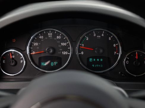 Used 2012 Jeep Liberty Sport w/ Popular Equipment Group AWD/4WD image 26