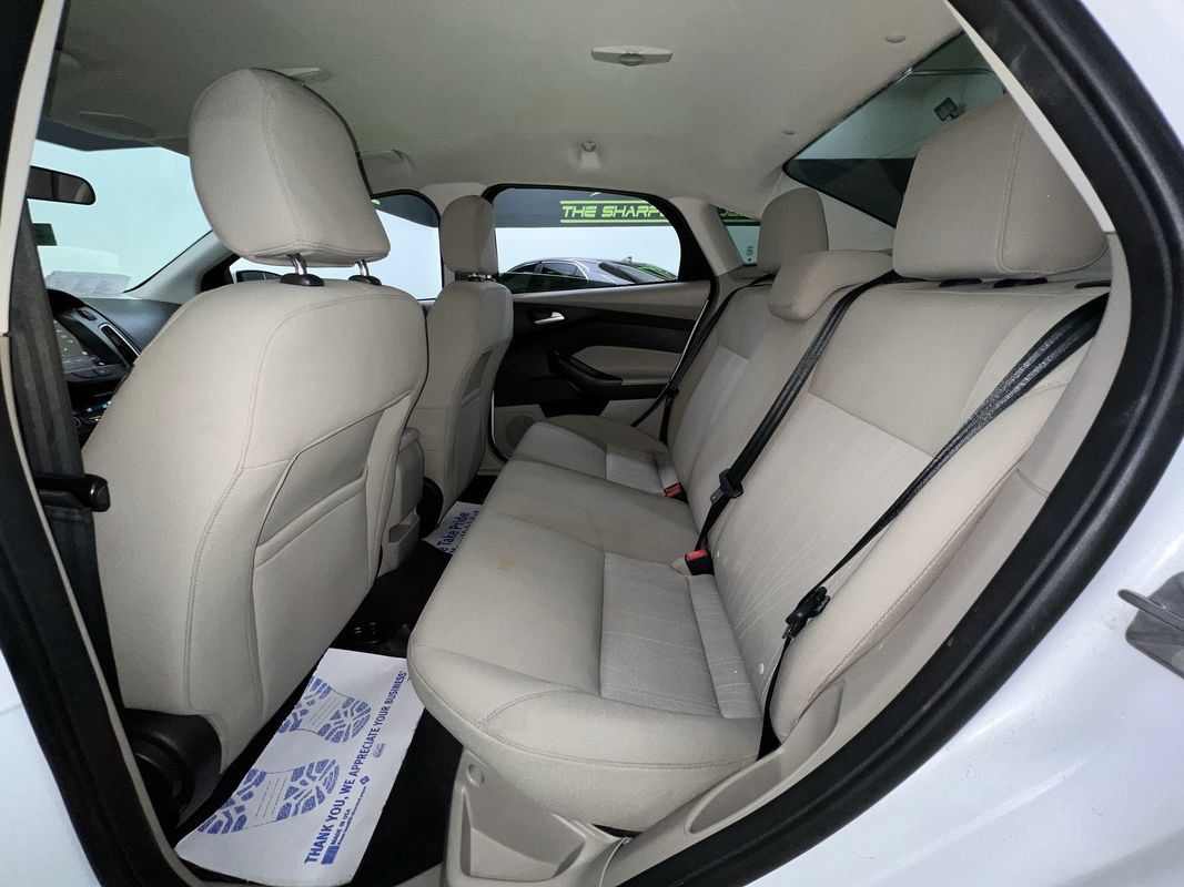 Used 2016 Ford Focus SE FWD image 26