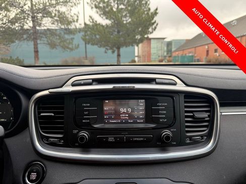 Used 2016 Kia Sorento EX w/ EX Premium Package image 16