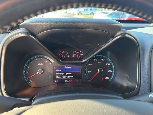 Used 2022 Chevrolet Colorado Z71 w/ Trail Boss Package AWD/4WD image 23