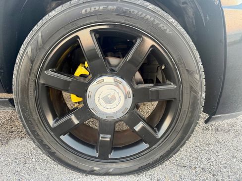 Used 2014 Cadillac Escalade ESV Premium image 27